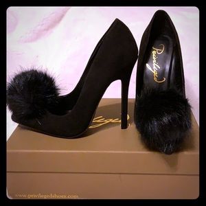 Privileged by J.C. Dossier Puff Black Heels